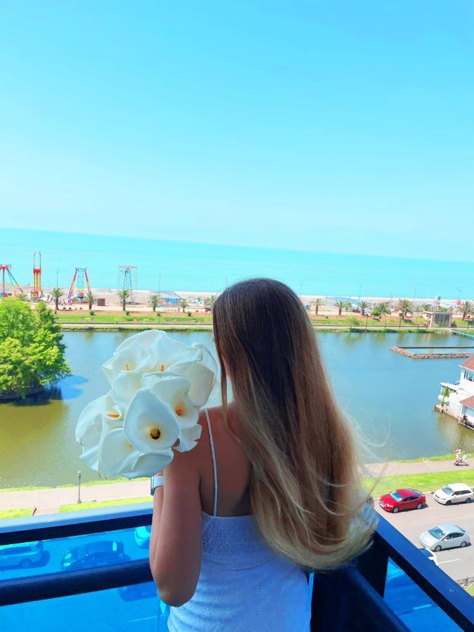 Orbi City Sea View Batumi Exteriör bild