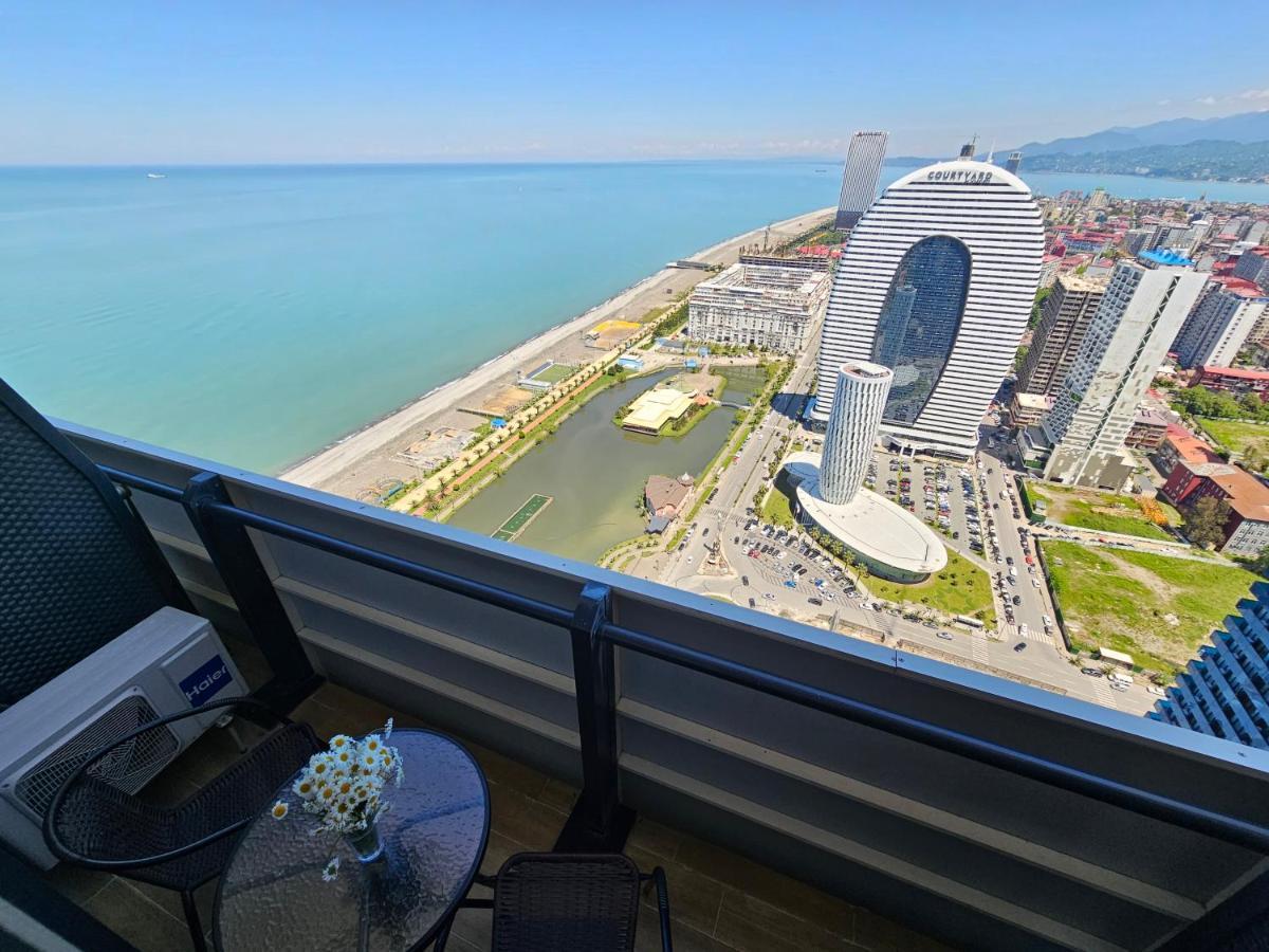 Orbi City Sea View Batumi Exteriör bild