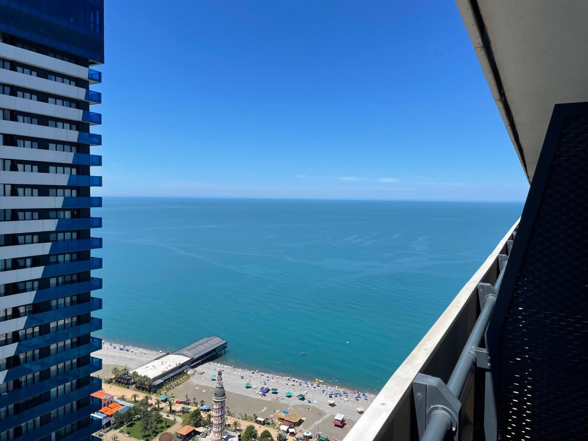 Orbi City Sea View Batumi Exteriör bild
